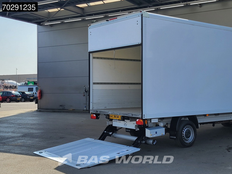 Mercedes-Benz Sprinter 317 CDI Automaat Bakwagen Laadklep Camera Airco Koffer Meubelbak 21m3 Airco - Фургон с закрытым кузовом: фото 5 Mercedes-Benz Sprinter 317 CDI Automaat Bakwagen Laadklep Camera Airco Koffer Meubelbak 21m3 Airco - Фургон с закрытым кузовом: фото 5