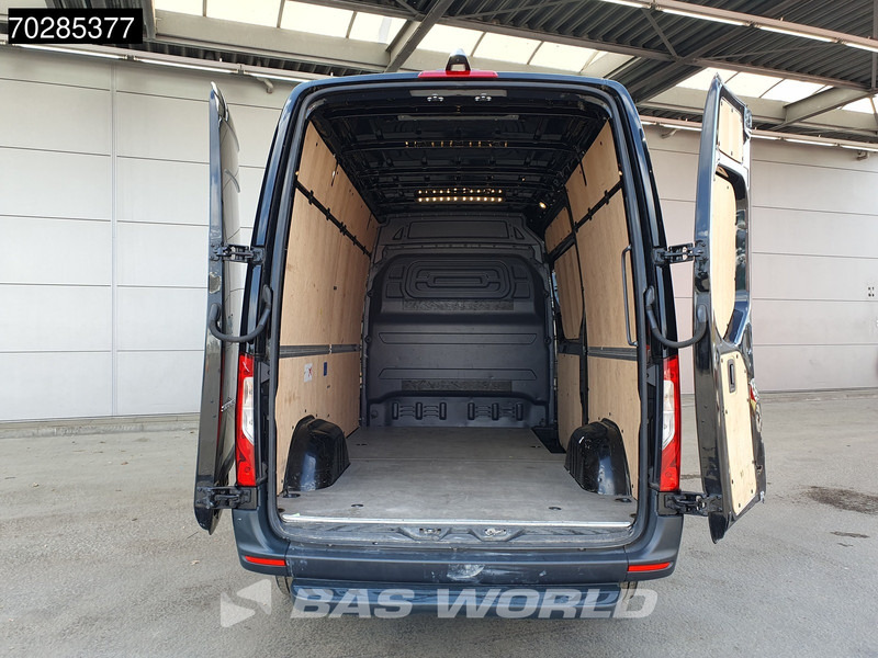 Mercedes-Benz Sprinter 317 CDI Automaat L2H2 170PK Airco Camera MBUX Euro6 L2 12m3 Airco - Цельнометаллический фургон: фото 3 Mercedes-Benz Sprinter 317 CDI Automaat L2H2 170PK Airco Camera MBUX Euro6 L2 12m3 Airco - Цельнометаллический фургон: фото 3