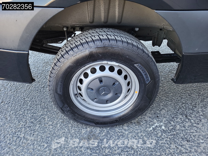 Цельнометаллический фургон Mercedes-Benz Sprinter 317 CDI Automaat L2H2 170PK Airco Camera MBUX Euro6 L2 12m3 Airco: фото 18