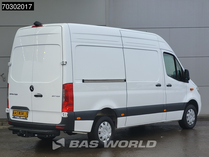 Mercedes-Benz Sprinter 317 CDI Automaat L2H2 Trekhaak 170PK LED Xenon ACC Navi Airco Cruise Camera Parkeersensoren 10inch MBUX CarPlay Euro6 L2 Airco T - Цельнометаллический фургон: фото 5 Mercedes-Benz Sprinter 317 CDI Automaat L2H2 Trekhaak 170PK LED Xenon ACC Navi Airco Cruise Camera Parkeersensoren 10inch MBUX CarPlay Euro6 L2 Airco T - Цельнометаллический фургон: фото 5