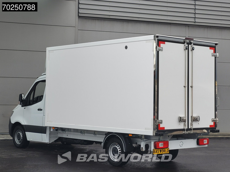 Mercedes-Benz Sprinter 317 CDI Koelwagen Automaat Zijdeur 2025-Model Thermo King V-300max 230v-Stekker 170PK Airco Cruise MBUX CarPlay Euro6 Koel Koele - Фургон-рефрижератор: фото 3 Mercedes-Benz Sprinter 317 CDI Koelwagen Automaat Zijdeur 2025-Model Thermo King V-300max 230v-Stekker 170PK Airco Cruise MBUX CarPlay Euro6 Koel Koele - Фургон-рефрижератор: фото 3