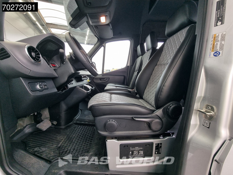 Фото интерьера 1: Mercedes-Benz Sprinter 319 CDI Automaat VIP Personenvervoer Taxi TV Webasto klima Kombi Tourer Navi LED Airco Cruise control в лизинг Mercedes-Benz Sprinter 319 CDI Automaat VIP Personenvervoer Taxi TV Webasto klima Kombi Tourer Navi LED Airco Cruise control