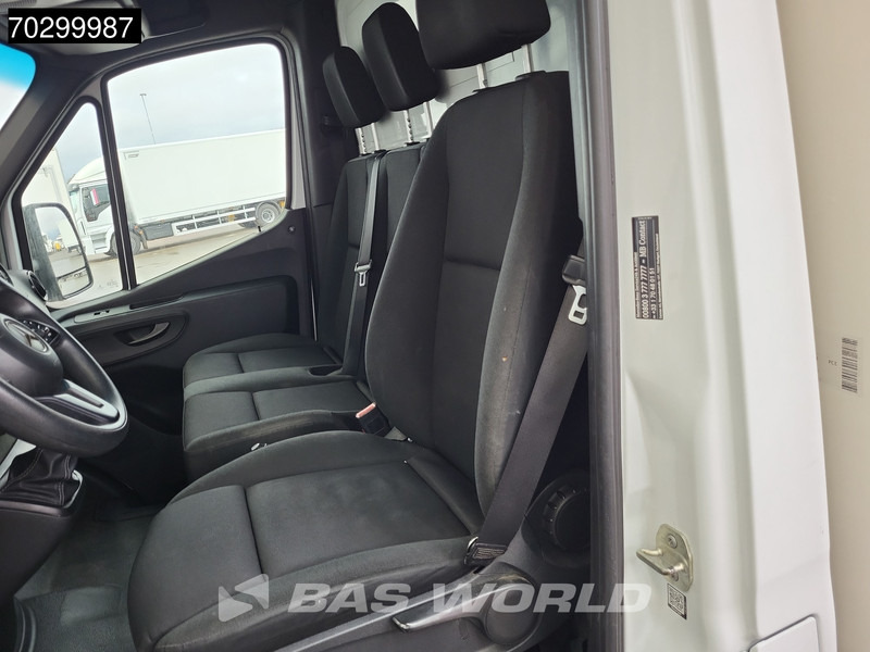 Фургон с закрытым кузовом Mercedes-Benz Sprinter 514 CDI Laadklep Zijdeur Dubbellucht Bakwagen Airco Cruise MBUX CarPlay D'Hollandia Euro6 Meubelbak Koffer Airco Cruise control: фото 12 Фургон с закрытым кузовом Mercedes-Benz Sprinter 514 CDI Laadklep Zijdeur Dubbellucht Bakwagen Airco Cruise MBUX CarPlay D'Hollandia Euro6 Meubelbak Koffer Airco Cruise control: фото 12