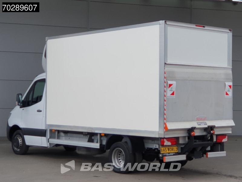 Mercedes-Benz Sprinter 515 CDI Laadklep Automaat Dubbellucht Bakwagen 150PK Airco Cruise Euro6 Meubelbak Koffer 20m3 Airco Cruise control - Фургон с закрытым кузовом: фото 2 Mercedes-Benz Sprinter 515 CDI Laadklep Automaat Dubbellucht Bakwagen 150PK Airco Cruise Euro6 Meubelbak Koffer 20m3 Airco Cruise control - Фургон с закрытым кузовом: фото 2