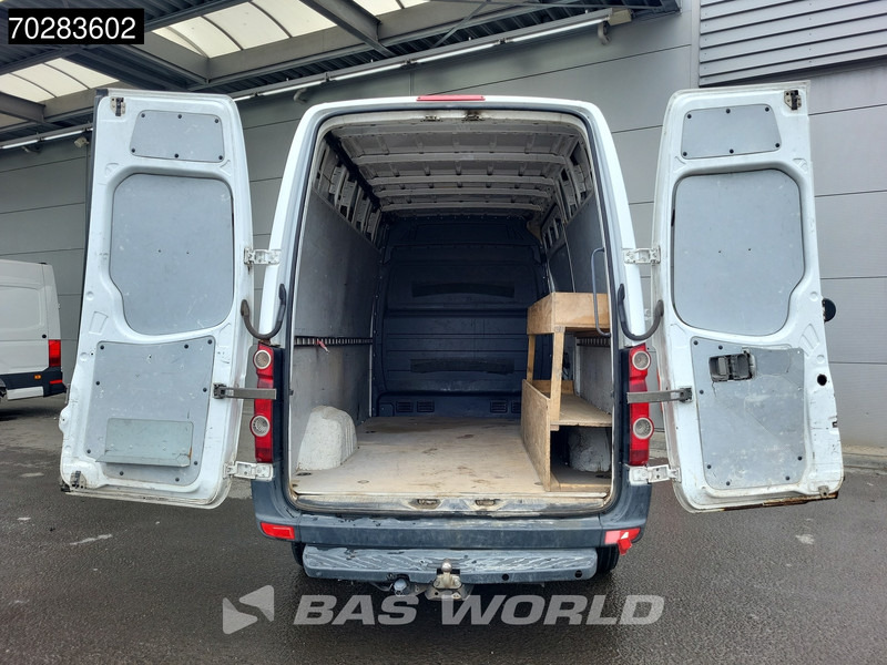 Volkswagen Crafter 109pk L2H2 2.5TDI Trekhaak Airco Parkeersensoren Euro5 L2 11m3 Airco Trekhaak - Легковой фургон: фото 3 Volkswagen Crafter 109pk L2H2 2.5TDI Trekhaak Airco Parkeersensoren Euro5 L2 11m3 Airco Trekhaak - Легковой фургон: фото 3