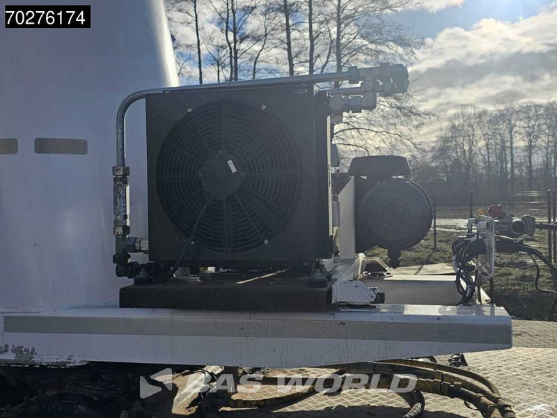 Полуприцеп-цистерна для транспортировки пищевых продуктов SPITZER SF2755/4P 3 axles 55m3 Liftachse: фото 7 Полуприцеп-цистерна для транспортировки пищевых продуктов SPITZER SF2755/4P 3 axles 55m3 Liftachse: фото 7