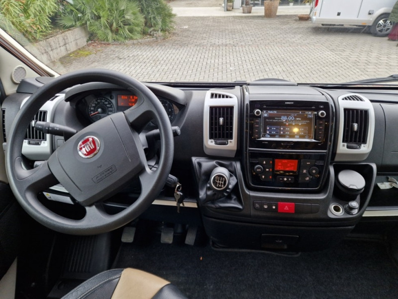 Dethleffs Edition Magic - Полуинтегрированный автодом: фото 4 Dethleffs Edition Magic - Полуинтегрированный автодом: фото 4