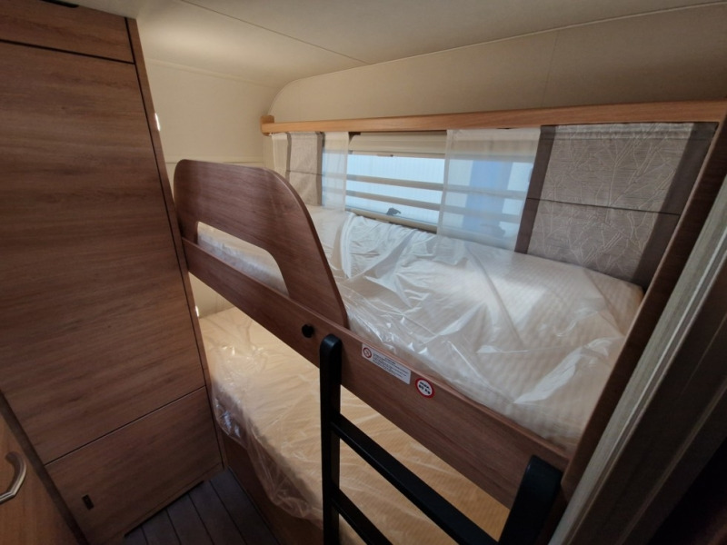 Новый Прицеп дача Knaus Sudwind 500 QDK 60° Years: фото 8 Новый Прицеп дача Knaus Sudwind 500 QDK 60° Years: фото 8