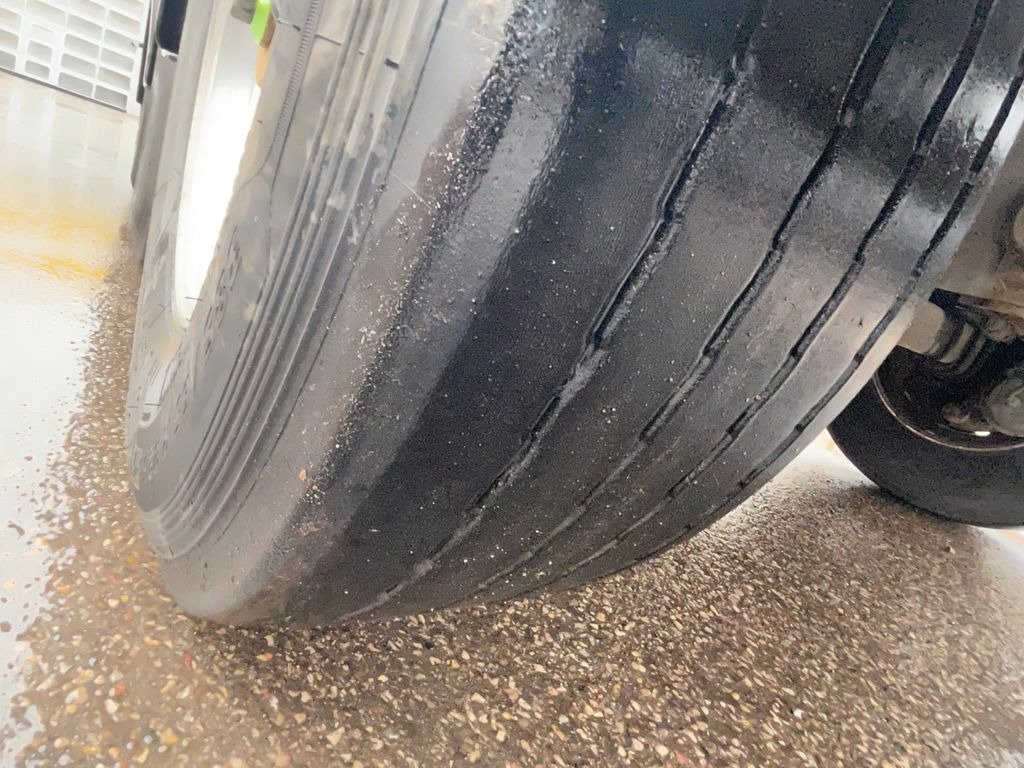 Полуприцеп-цистерна Lag BURG Holvrieka: фото 9 Полуприцеп-цистерна Lag BURG Holvrieka: фото 9