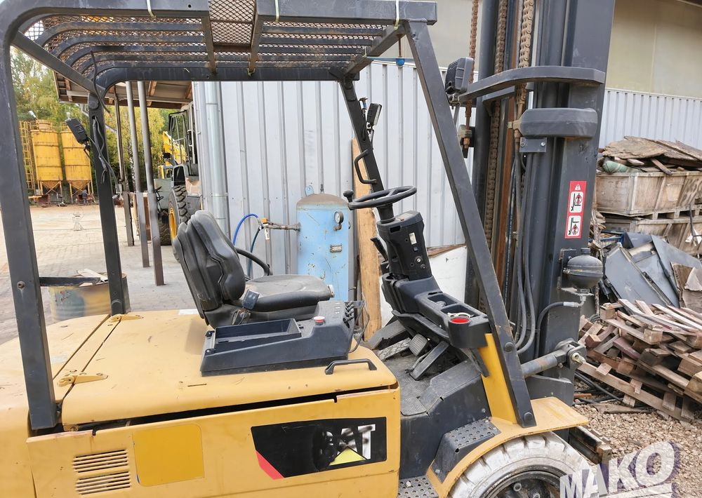 Caterpillar EP35K-PAC - Другая техника: фото 3 Caterpillar EP35K-PAC - Другая техника: фото 3