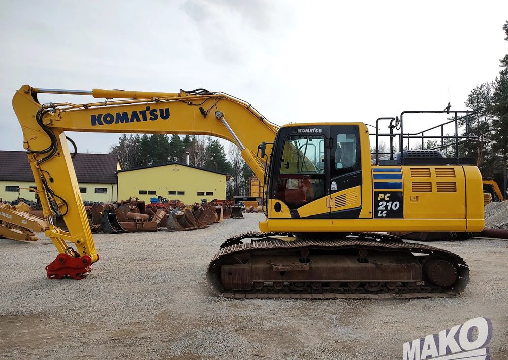 Komatsu PC210 LC-10 - Гусеничный экскаватор: фото 1 Komatsu PC210 LC-10 - Гусеничный экскаватор: фото 1