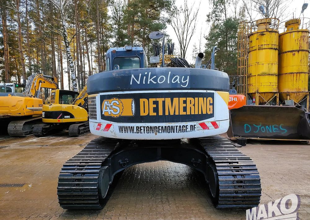 Komatsu PC228USLC-3 - Гусеничный экскаватор: фото 3 Komatsu PC228USLC-3 - Гусеничный экскаватор: фото 3