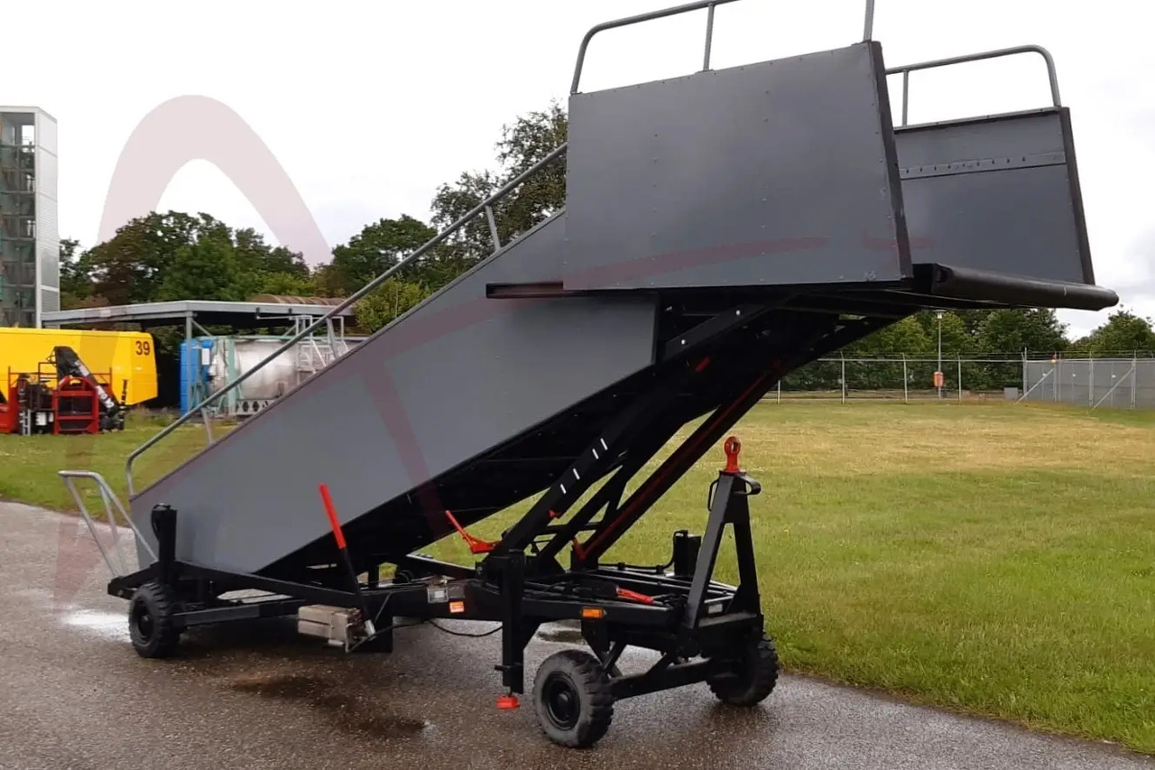 AMSS SKYWAY 66-148 - Пассажирский трап: фото 3 AMSS SKYWAY 66-148 - Пассажирский трап: фото 3