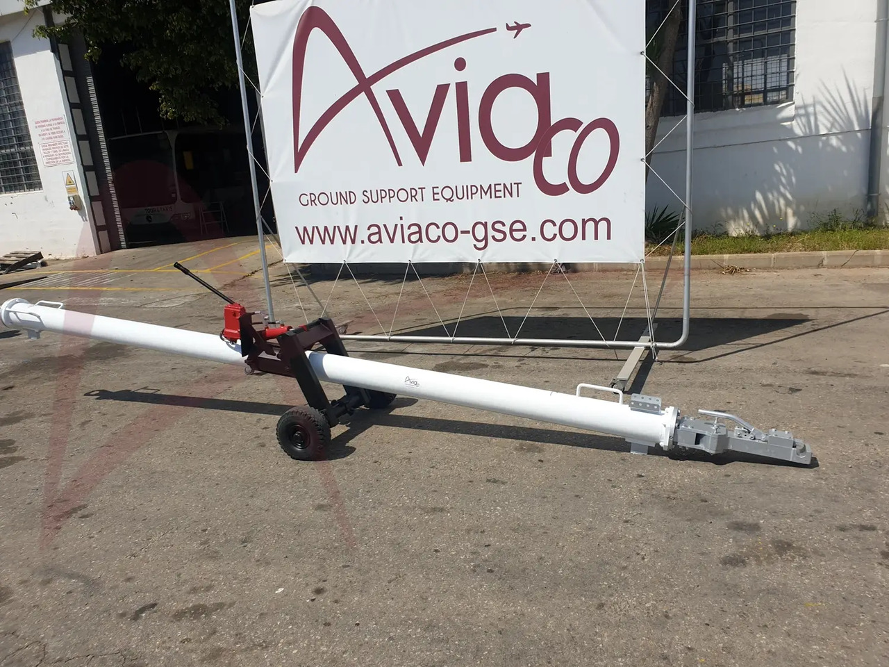 JMS J-TOW 320 - Аэродромная техника: фото 1 JMS J-TOW 320 - Аэродромная техника: фото 1