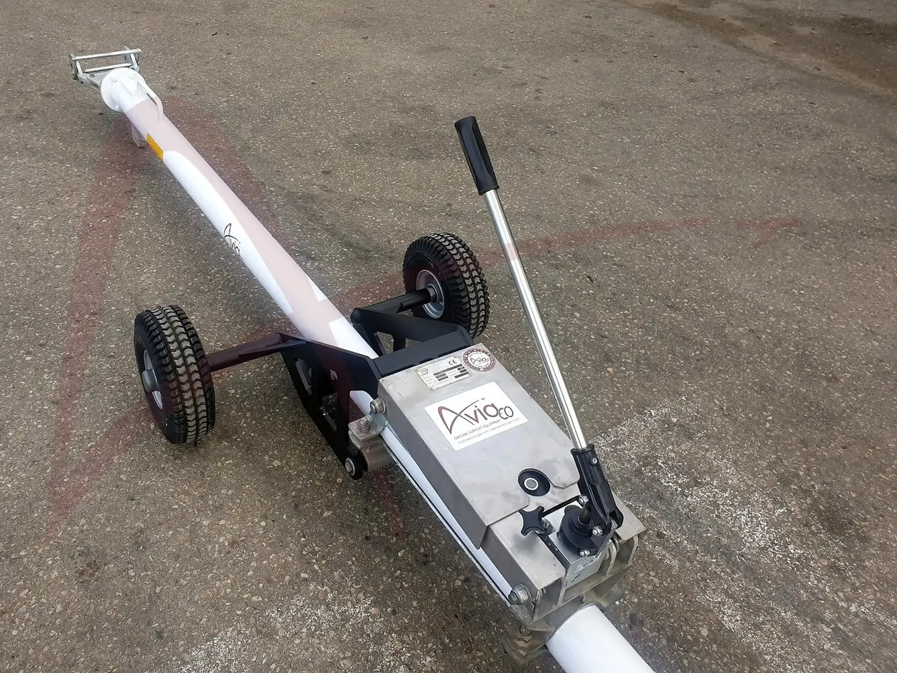 JMS J-TOW DASH8-4 - Аэродромная техника: фото 3 JMS J-TOW DASH8-4 - Аэродромная техника: фото 3