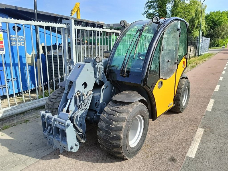 Giant 4548 Tendo verreiker 4,6 m 1,7 ton telehandler CE - Телескопический погрузчик: фото 5 Giant 4548 Tendo verreiker 4,6 m 1,7 ton telehandler CE - Телескопический погрузчик: фото 5