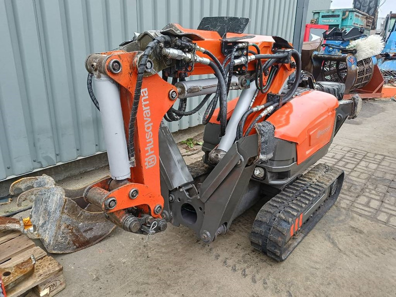 Husqvarna DXR 310 demolition robot remote excavator bagger - Гусеничный экскаватор: фото 4 Husqvarna DXR 310 demolition robot remote excavator bagger - Гусеничный экскаватор: фото 4