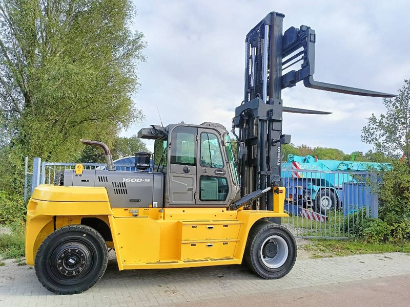 Hyundai 160 D-9 heftruck forklift stapler 16 ton CE - Дизельный погрузчик: фото 1 Hyundai 160 D-9 heftruck forklift stapler 16 ton CE - Дизельный погрузчик: фото 1