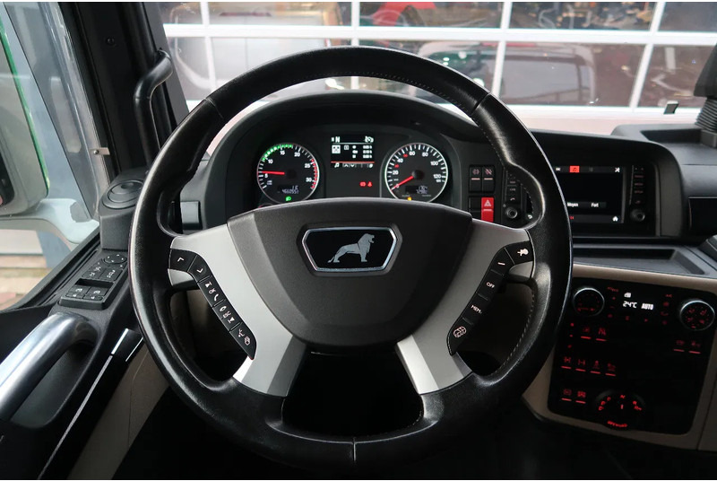 MAN TGX TGX 33.640 6X4 /RETARDER/ HYDRAULIK/ ALCOA'S/ LED/ ETC! - Тягач: фото 4 MAN TGX TGX 33.640 6X4 /RETARDER/ HYDRAULIK/ ALCOA'S/ LED/ ETC! - Тягач: фото 4