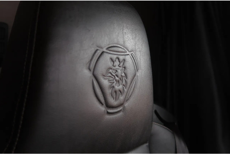 Тягач Scania P500 6x2/ FULL AIR/ HYDRAULIC/ LEATHER/ 2.950 WB/ DIFF LOCK/ SLIDE DISH: фото 13