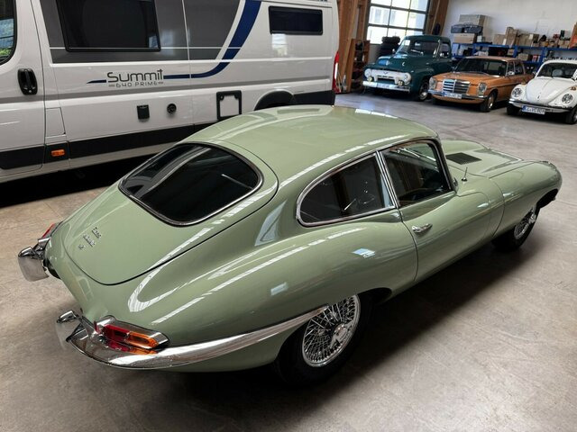 JAGUAR E-Type 4.2 Litre Serie 1.5 FHC Zustand 1... - Легковой автомобиль: фото 4 JAGUAR E-Type 4.2 Litre Serie 1.5 FHC Zustand 1... - Легковой автомобиль: фото 4