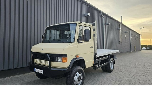 MERCEDES-BENZ 814 D T2 Vario 4x4 Allrad Topzustand!... - Кастенваген: фото 1 MERCEDES-BENZ 814 D T2 Vario 4x4 Allrad Topzustand!... - Кастенваген: фото 1