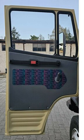 Кастенваген MERCEDES-BENZ 814 DA T2 Vario 4x4 Allrad...: фото 13 Кастенваген MERCEDES-BENZ 814 DA T2 Vario 4x4 Allrad...: фото 13