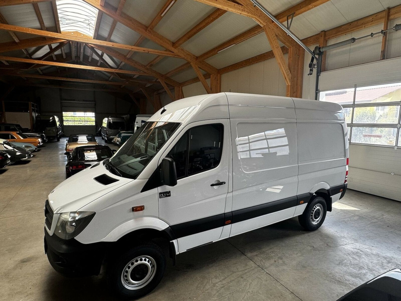 Mercedes-Benz Sprinter 319 CDI 4x4 3.0 V6 Untersetzung 1a! - Кастенваген: фото 5 Mercedes-Benz Sprinter 319 CDI 4x4 3.0 V6 Untersetzung 1a! - Кастенваген: фото 5