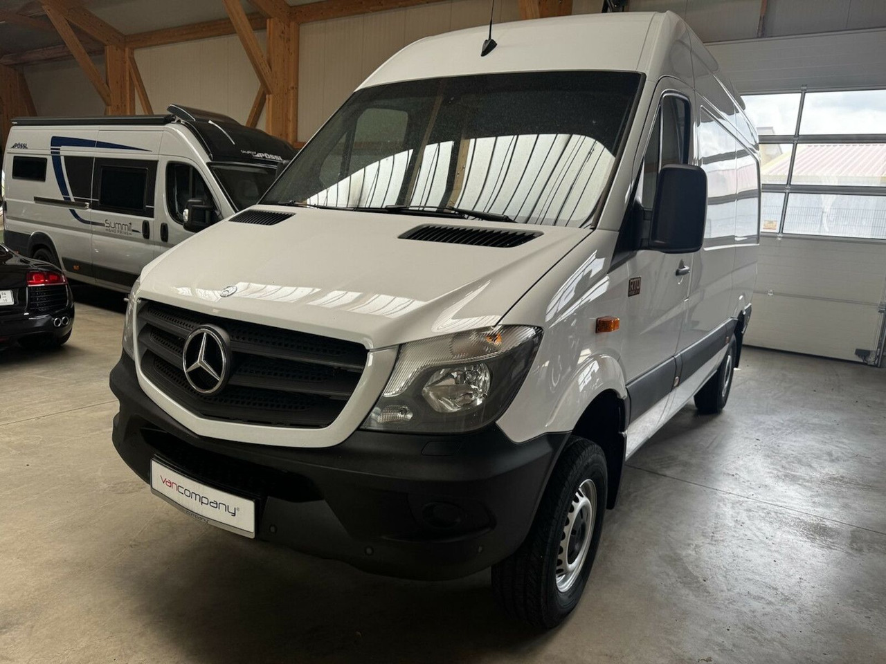 Mercedes-Benz Sprinter 319 CDI 4x4 3.0 V6 Untersetzung 1a! - Цельнометаллический фургон: фото 2 Mercedes-Benz Sprinter 319 CDI 4x4 3.0 V6 Untersetzung 1a! - Цельнометаллический фургон: фото 2