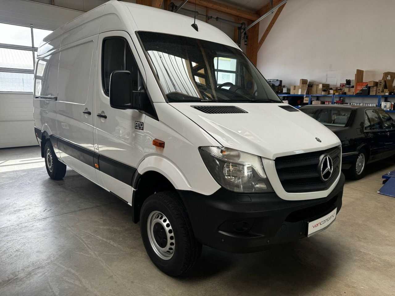 Mercedes-Benz Sprinter 319 CDI 4x4 3.0 V6 Untersetzung 1a! - Цельнометаллический фургон: фото 3 Mercedes-Benz Sprinter 319 CDI 4x4 3.0 V6 Untersetzung 1a! - Цельнометаллический фургон: фото 3