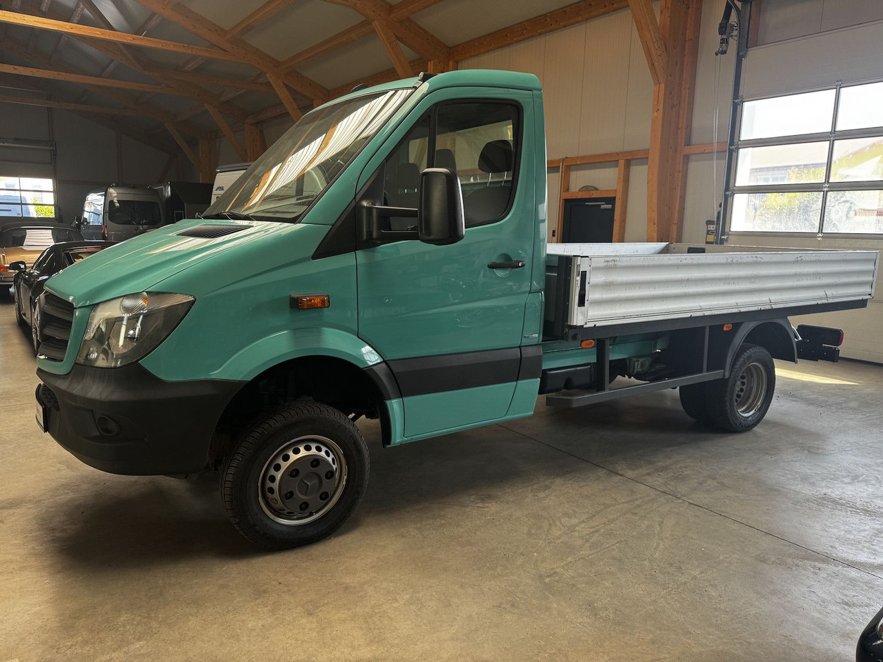 Mercedes-Benz Sprinter 513 CDI 4x4 Allrad Pritsche 3.5t - Малотоннажный бортовой грузовик: фото 2 Mercedes-Benz Sprinter 513 CDI 4x4 Allrad Pritsche 3.5t - Малотоннажный бортовой грузовик: фото 2