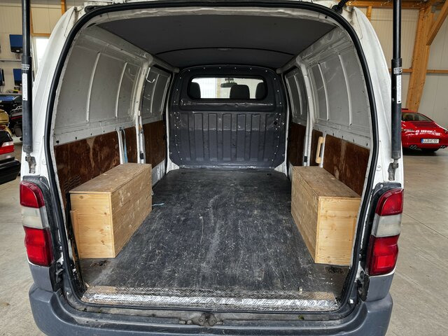 TOYOTA Hiace 2.5TD Kasten lang 4WD 4x4 - Легковой автомобиль: фото 4 TOYOTA Hiace 2.5TD Kasten lang 4WD 4x4 - Легковой автомобиль: фото 4