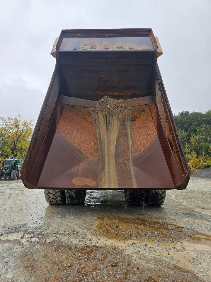 CAT 777 D - Карьерный самосвал: фото 5 CAT 777 D - Карьерный самосвал: фото 5