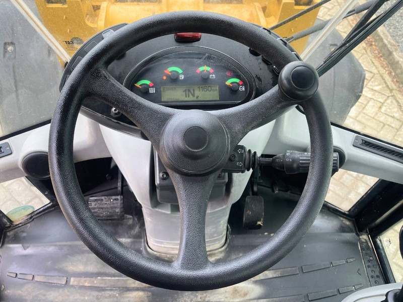 Колёсный погрузчик Cat 906 M    2018: фото 14