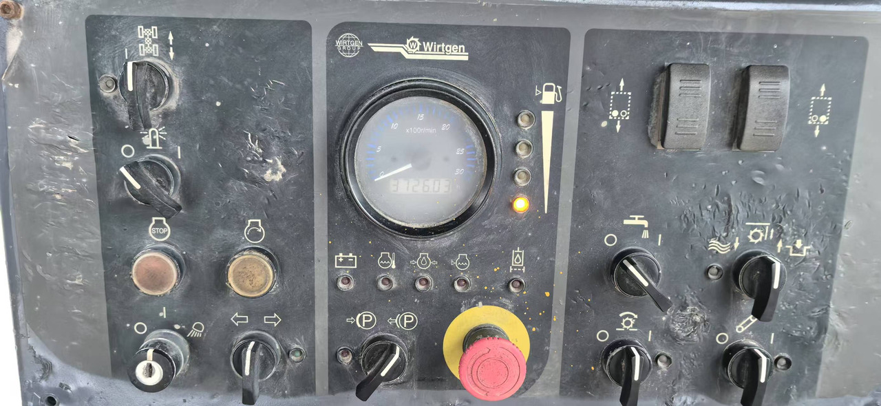 WIRTGEN Road Machine W-100H Used Asphalt Milling Machine With High Quality - Дорожная фреза: фото 4 WIRTGEN Road Machine W-100H Used Asphalt Milling Machine With High Quality - Дорожная фреза: фото 4