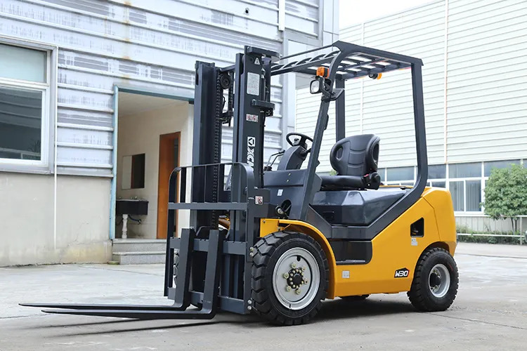 XCMG FD30T 3 ton hydraulic Fork Lift Truck Forklift With Attachments - Внедорожный погрузчик: фото 3 XCMG FD30T 3 ton hydraulic Fork Lift Truck Forklift With Attachments - Внедорожный погрузчик: фото 3