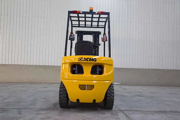 XCMG FD30T 3 ton hydraulic Fork Lift Truck Forklift With Attachments - Внедорожный погрузчик: фото 5 XCMG FD30T 3 ton hydraulic Fork Lift Truck Forklift With Attachments - Внедорожный погрузчик: фото 5