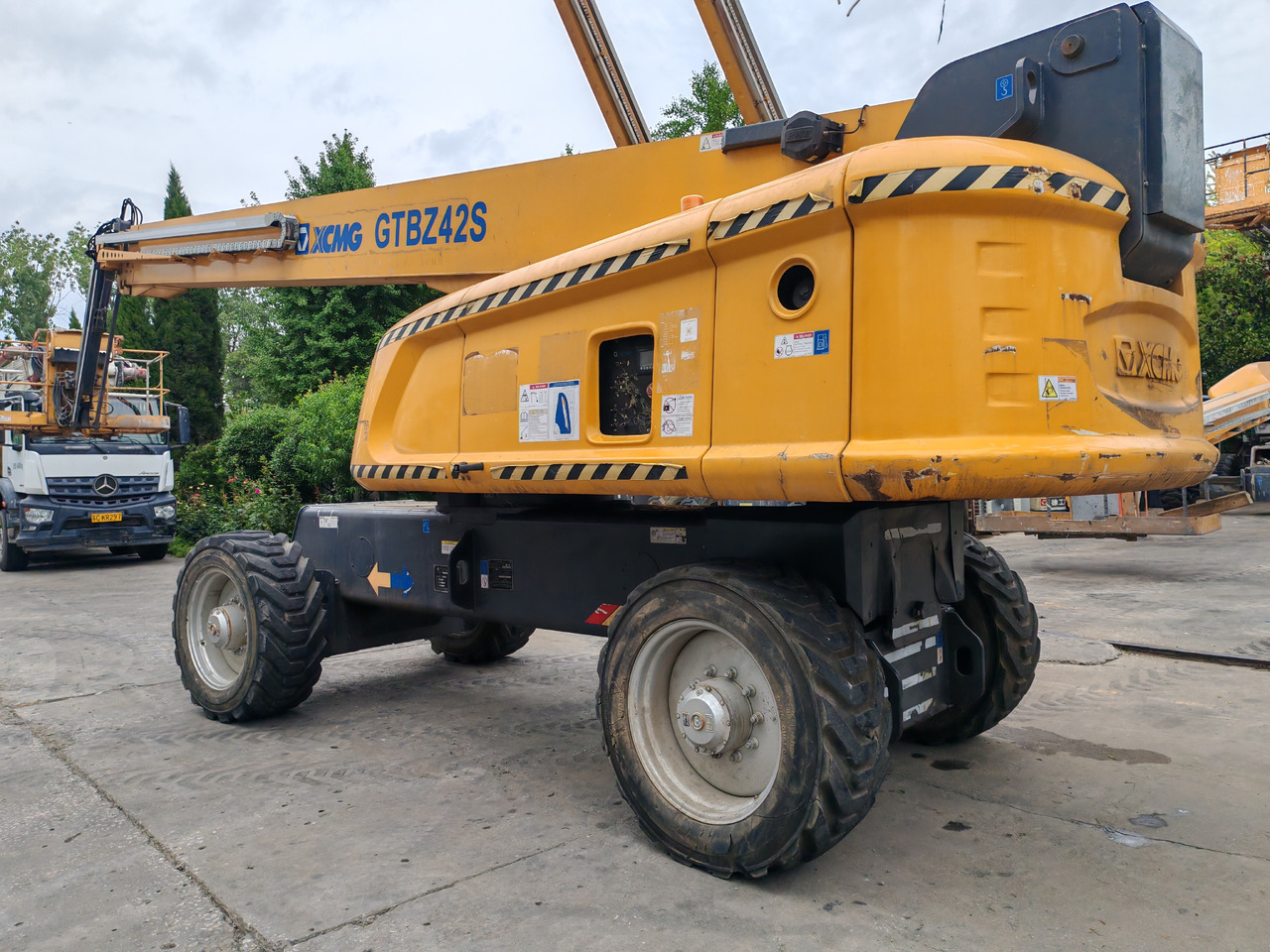 XCMG Official Articulated Boom Lift GTBZ42S 42m Used Cherry Picker Sale - Телескопический подъемник: фото 2 XCMG Official Articulated Boom Lift GTBZ42S 42m Used Cherry Picker Sale - Телескопический подъемник: фото 2