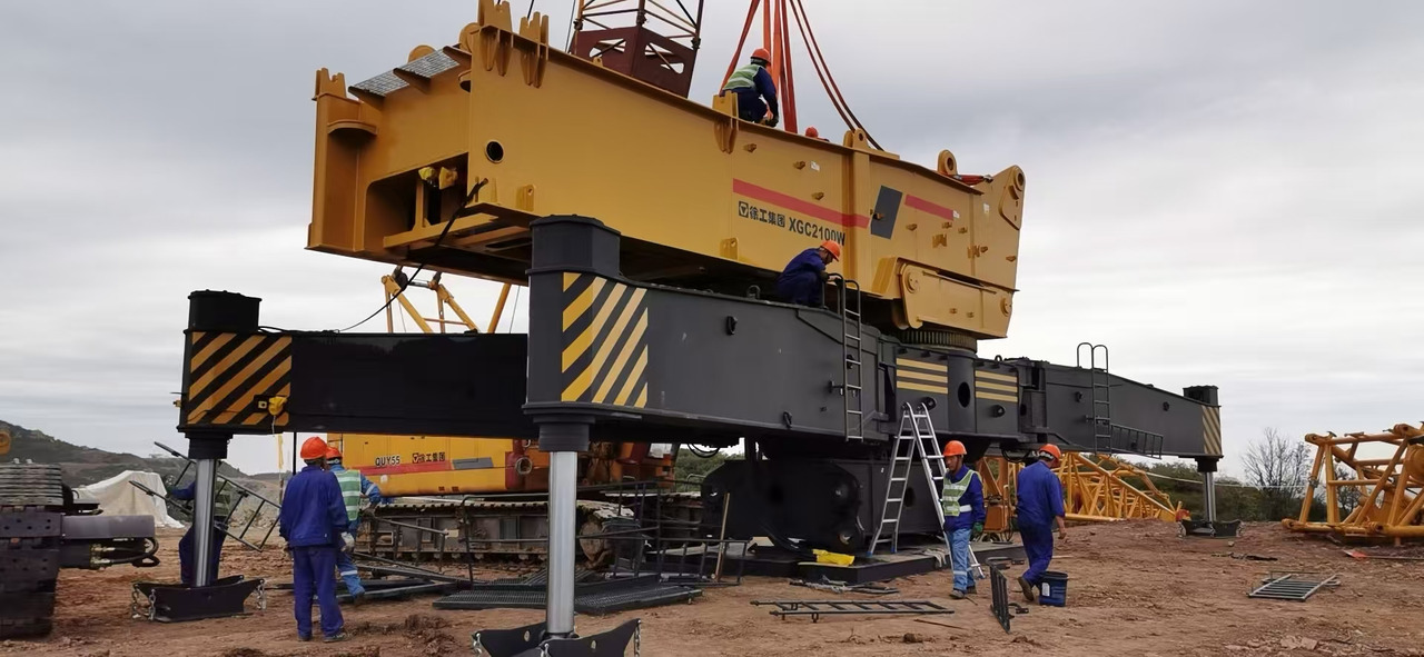 XCMG Official Construction Mobile Crane XGC2100W 110Ton Used Hydraulic Crawler Crane - Гусеничный кран: фото 3 XCMG Official Construction Mobile Crane XGC2100W 110Ton Used Hydraulic Crawler Crane - Гусеничный кран: фото 3