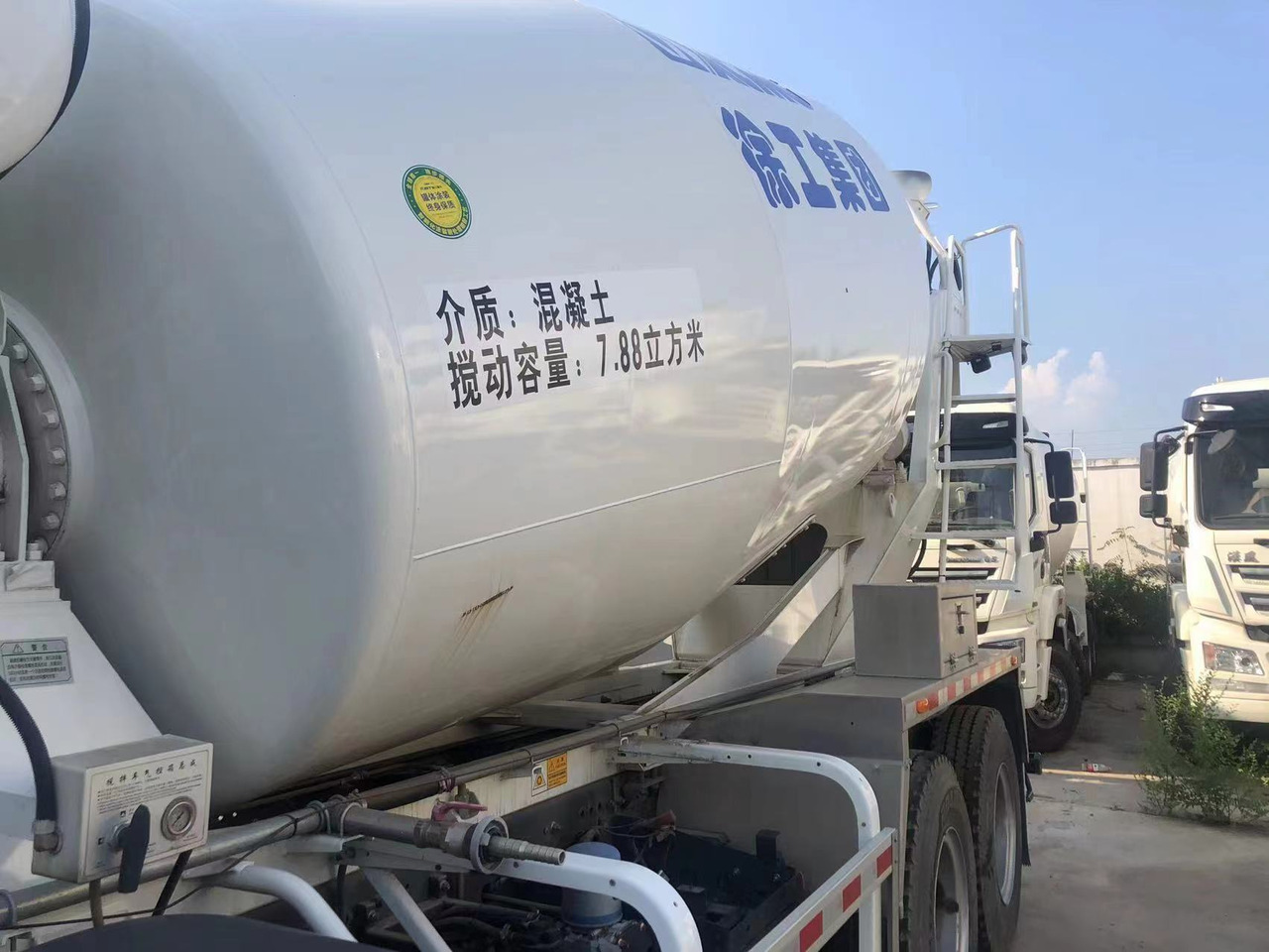 Автобетоносмеситель XCMG Official H12V Used 12 Cubic Meters Cement Concrete Mixer Trucks: фото 7