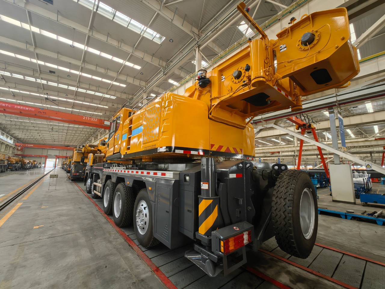 XCMG Official Mobile Crane Machine XCT110 110t Used Truck Crane For Sale - Мобильный кран: фото 2 XCMG Official Mobile Crane Machine XCT110 110t Used Truck Crane For Sale - Мобильный кран: фото 2