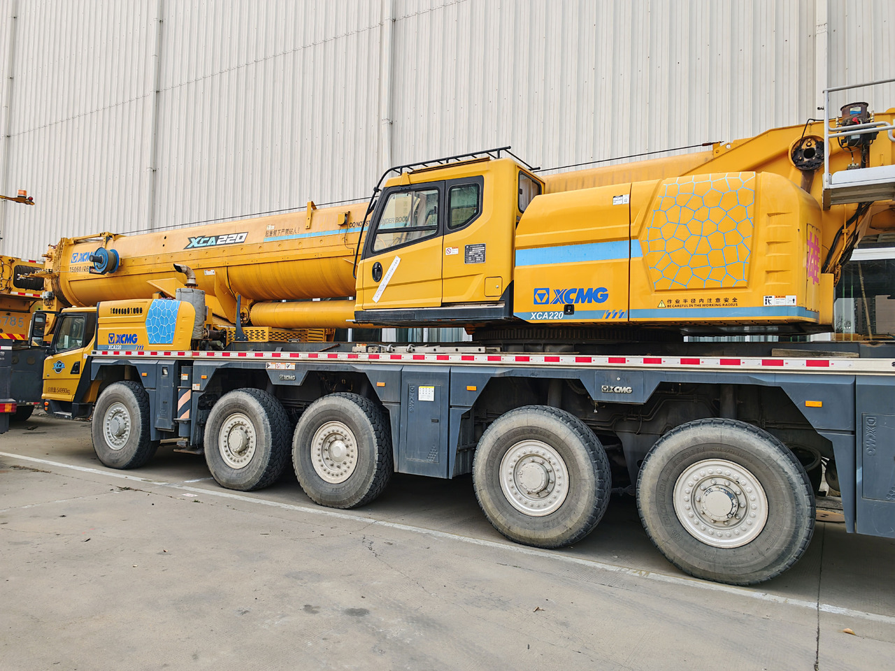 XCMG Official Mobile Jib Crane XCA220 Used Pickup Truck crane Best Price - Вседорожный кран: фото 3 XCMG Official Mobile Jib Crane XCA220 Used Pickup Truck crane Best Price - Вседорожный кран: фото 3