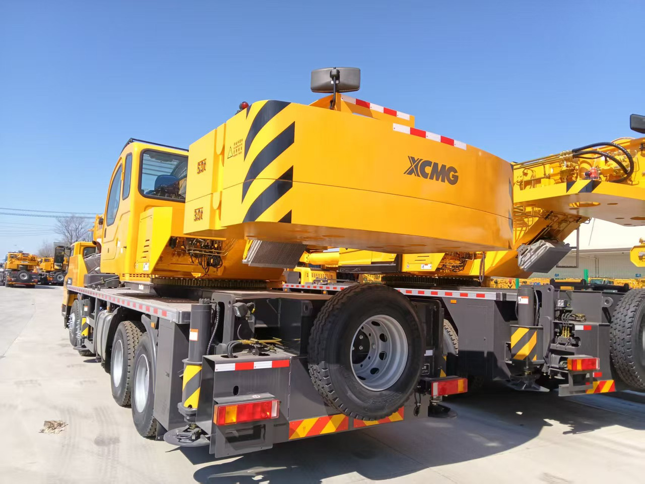 XCMG Official Second Hand 50 Ton Mobile Crane QY50K5D _5 Hydraulic Truck Mounted Crane Price For Sale - Мобильный кран: фото 4 XCMG Official Second Hand 50 Ton Mobile Crane QY50K5D _5 Hydraulic Truck Mounted Crane Price For Sale - Мобильный кран: фото 4