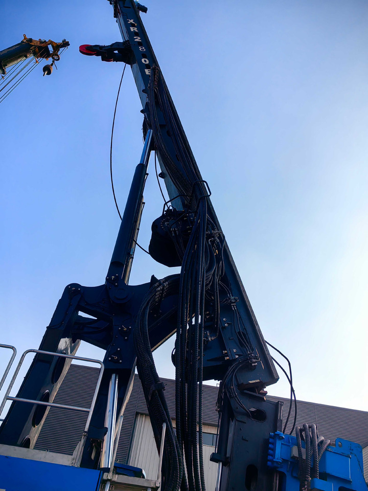 XCMG Official Second Hand XR240E 80m Rotary Drilling Rig Machine Hot Sale - Буровая машина: фото 4 XCMG Official Second Hand XR240E 80m Rotary Drilling Rig Machine Hot Sale - Буровая машина: фото 4