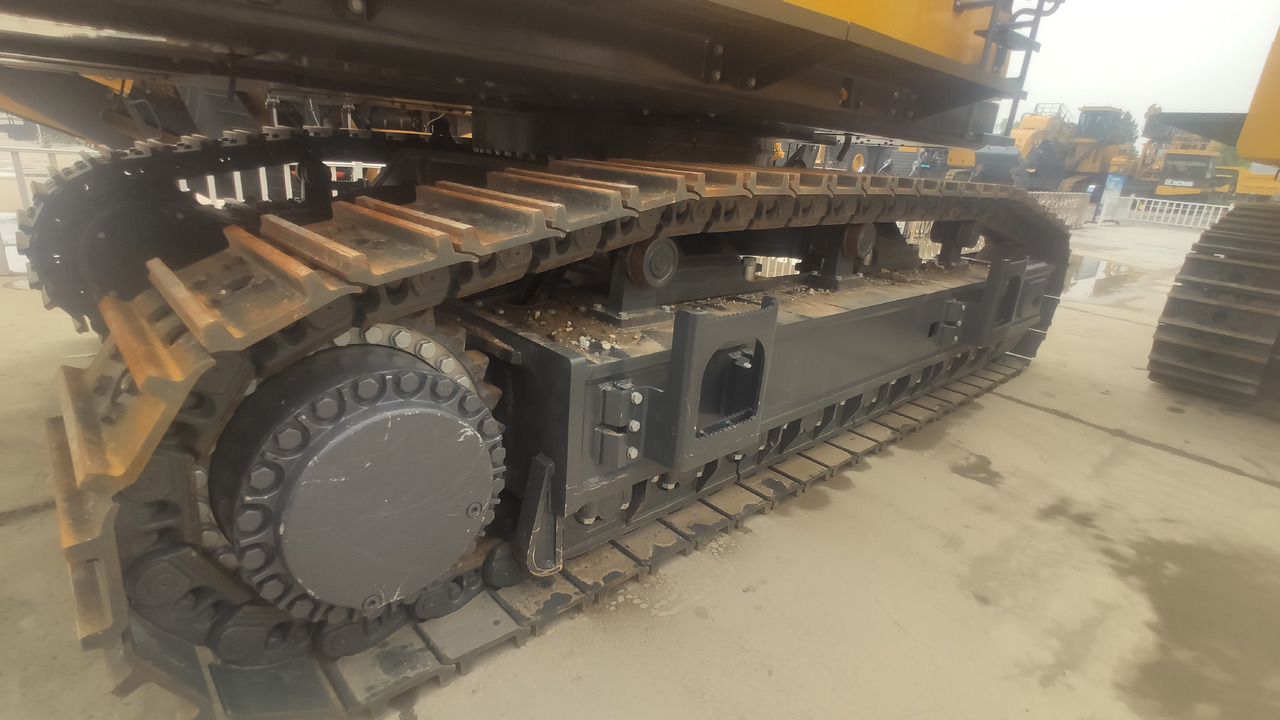 XCMG Official Used Heavy Duty Crawler Excavators XE1050 100Ton Mine Excavator For Sale - Гусеничный экскаватор: фото 4 XCMG Official Used Heavy Duty Crawler Excavators XE1050 100Ton Mine Excavator For Sale - Гусеничный экскаватор: фото 4