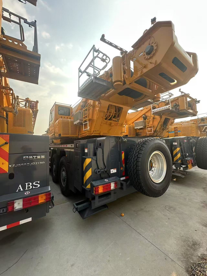 XCMG Official Used Mobile Hydraulic Truck Cranes XCA180L8C All Terrain Cranes Price - Вседорожный кран: фото 4 XCMG Official Used Mobile Hydraulic Truck Cranes XCA180L8C All Terrain Cranes Price - Вседорожный кран: фото 4