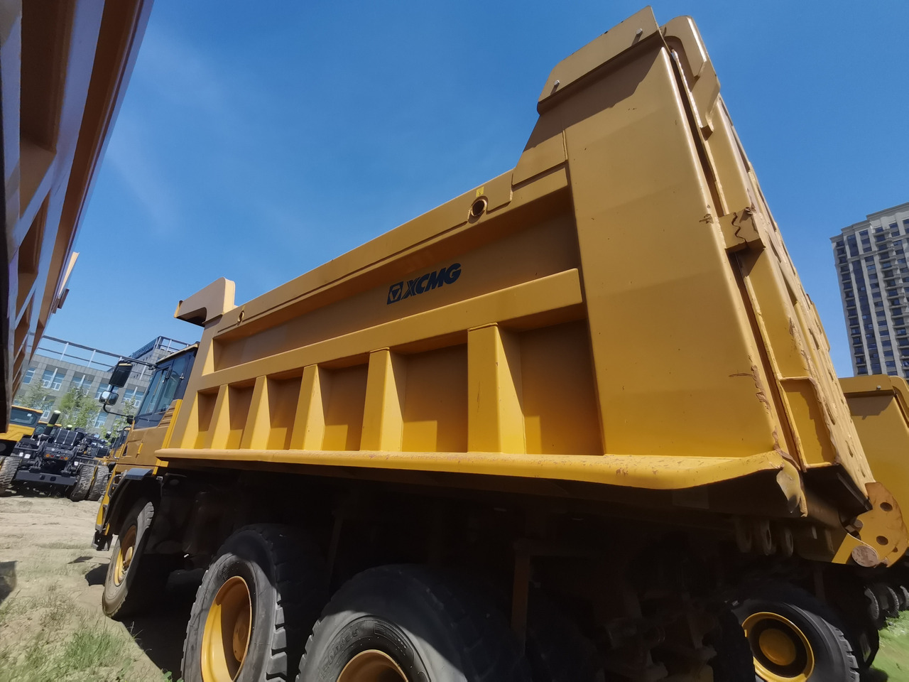 XCMG Official XDR80T 70 Ton 6x4 Dump Tuck Used Tipper Dump Truck Price - Внедорожный самосвал: фото 3 XCMG Official XDR80T 70 Ton 6x4 Dump Tuck Used Tipper Dump Truck Price - Внедорожный самосвал: фото 3