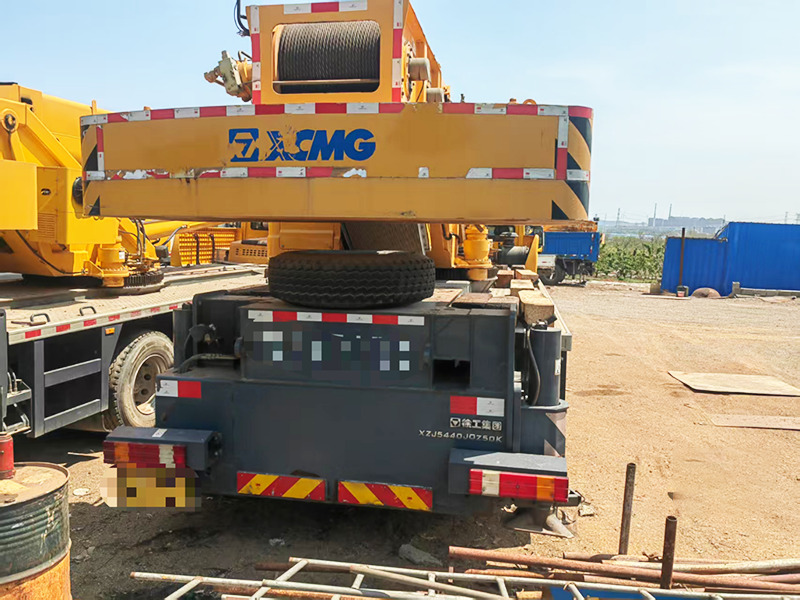 XCMG QY50KC hot sale used 50ton hydraulic crane truck price - Мобильный кран: фото 2 XCMG QY50KC hot sale used 50ton hydraulic crane truck price - Мобильный кран: фото 2