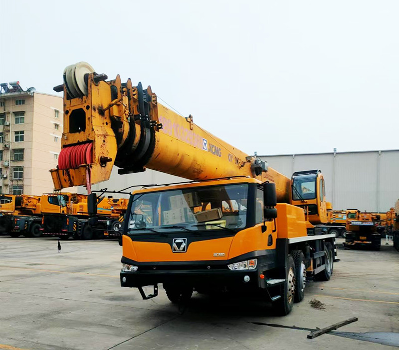XCMG QY70K-I 70ton lifting machine hoist truck crane price - Мобильный кран: фото 5 XCMG QY70K-I 70ton lifting machine hoist truck crane price - Мобильный кран: фото 5