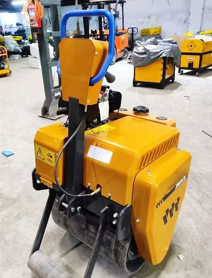XCMG XMR040 small hand light hydraulic road roller for sale - Каток тротуарный: фото 5 XCMG XMR040 small hand light hydraulic road roller for sale - Каток тротуарный: фото 5